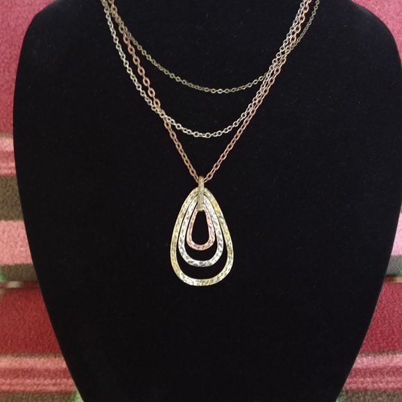 Tri-colored Metal Pendant Necklace on Triple chain - Picture 3 of 4